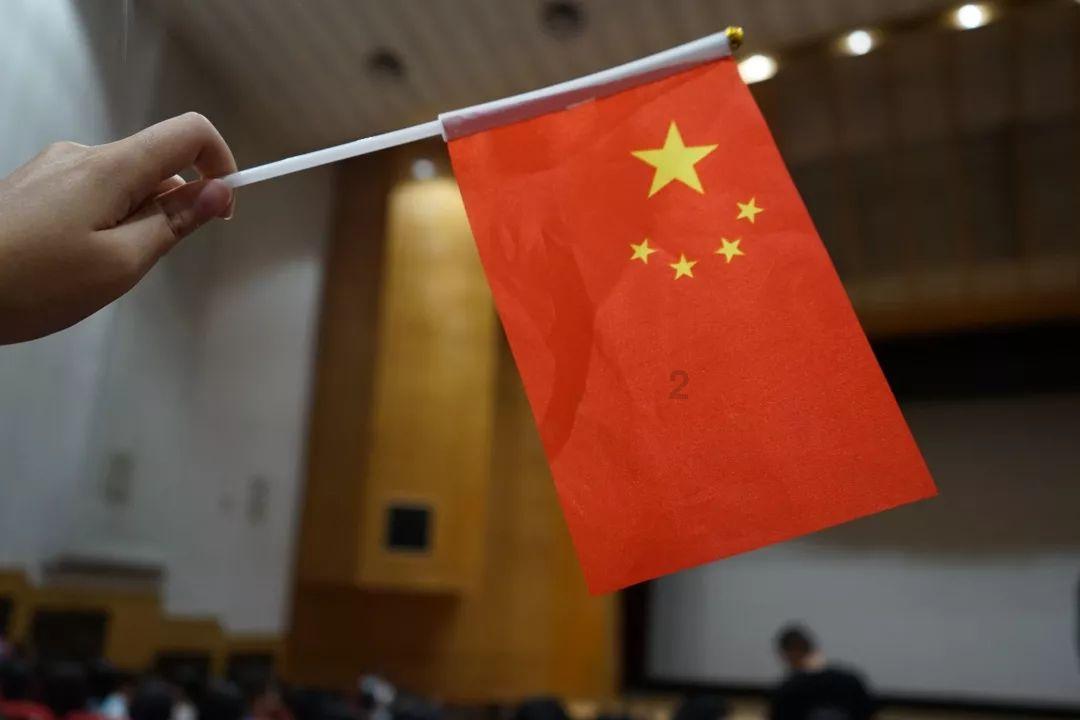逃离绿色山谷