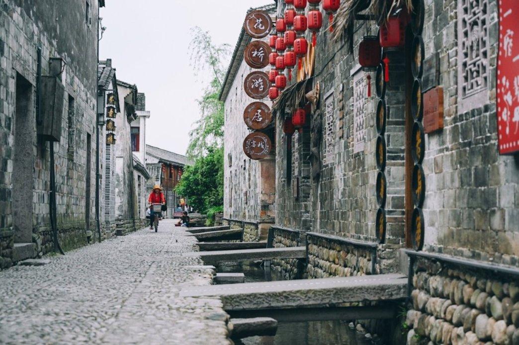 你和昔日好友因为什么慢慢疏远了?-解答您的困惑