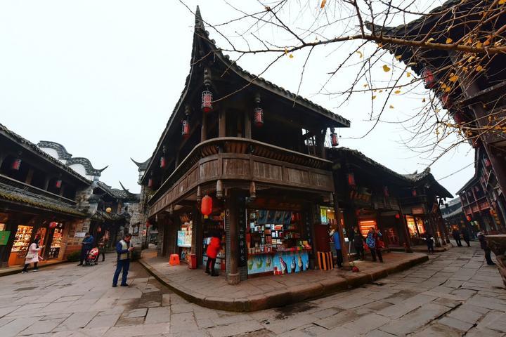 逃出昏暗的地下室2